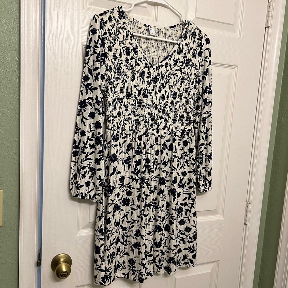 Old navy long sleeve dress